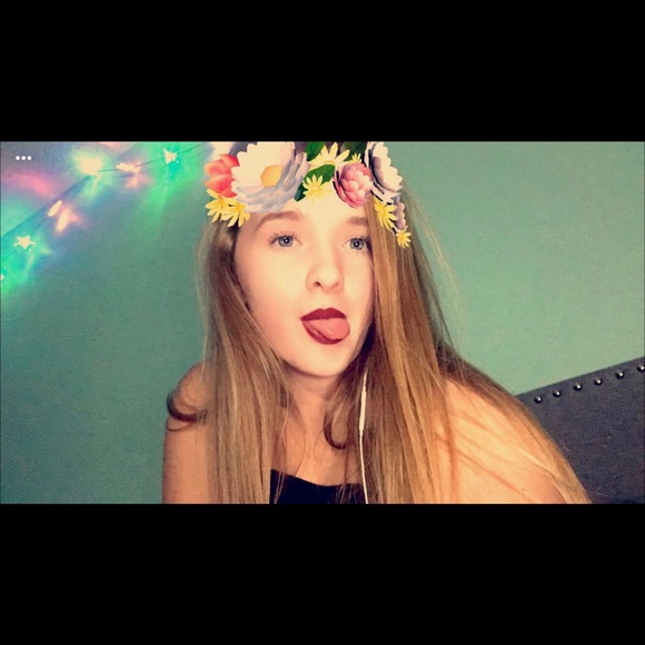 Meet your Posher, Makayla - Picture 1 of 1